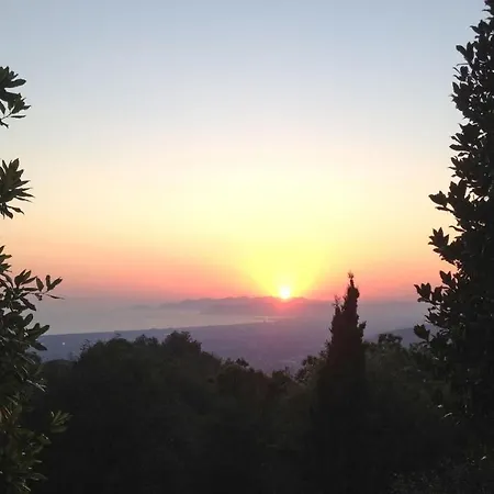 Capriglia Sleeps 10 Wifi Villa Vitoio (Pietrasanta)